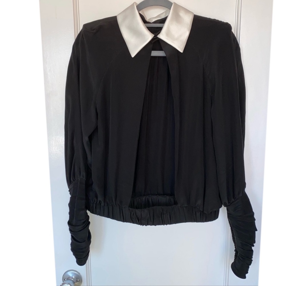 Redemption Open Back Blouse - Picture 2 of 7